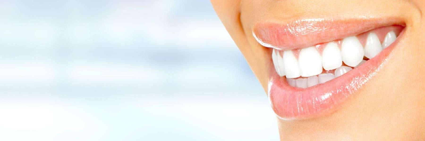 local cosmetic dentists | patient with teeth whitening